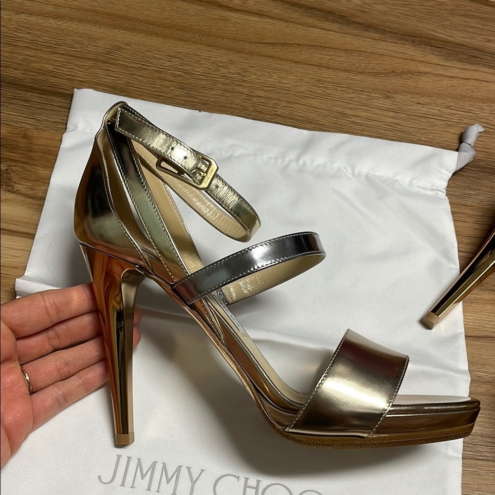 Jimmy Choo Gold Heels with Stiletto Elegance - Picture 7 of 8